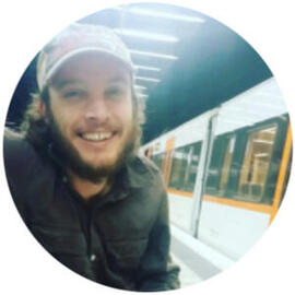 Agustín Ríchard An image of the artist who left the review